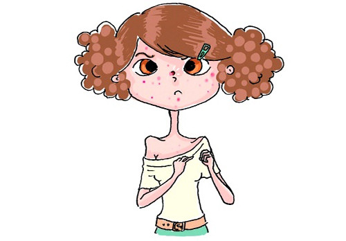 Dùng nhiều sản phẩm tẩy tế bào chết cùng lúc. Việc sử dụng cùng một lúc nhiều sản phẩm có thể gây mẩn đỏ, khô quá mức, bong tróc và da bị kích thích. Điều này sẽ gây hại rất lớn cho làn da vốn đã nhạy cảm của bạn.