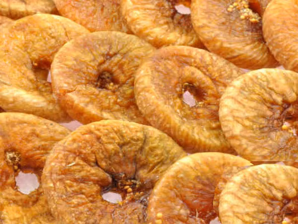 Ngâm 1 quả sung khô trong bát nước qua đêm. Sáng hôm sau, xay nhỏ trái sung này với nước và uống khi đói bụng. Nó có tác dụng loại bỏ vi khuẩn có hại ra khỏi cơ thể, nguyên nhân chính gây bệnh nhiễm trùng và dịch tiết âm đạo.