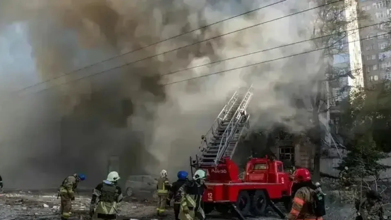 Động thái này của Quân đội Nga chắc chắn là một thách thức đối với logic chiến tranh truyền thống. Ảnh hưởng của nó lớn đến mức Quân đội Ukraine phải chịu áp lực chưa từng có. Khu vực rộng lớn từ Kharkiv đến Zaporozhye giờ đây đã trở thành nhân chứng trực tiếp cho tác động tàn khốc của chiến thuật này. Ảnh: Sohu.