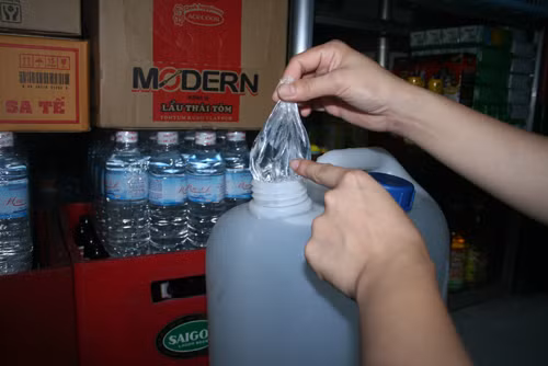 Canh giac manh khoe cua nhung ke chuyen di lua ban ruou