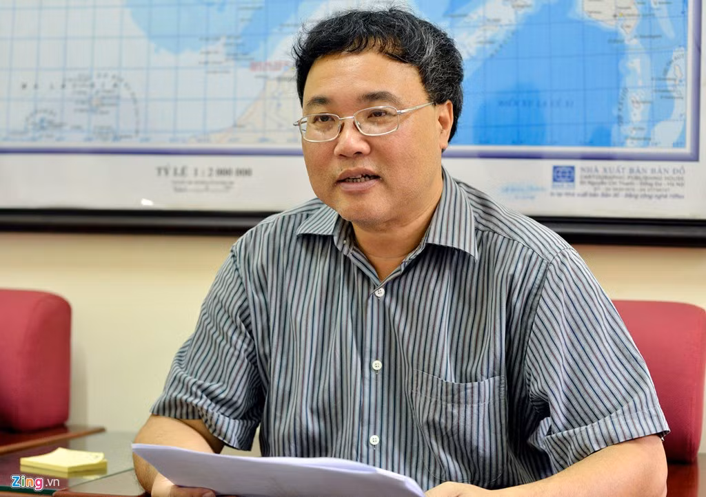 PGS.TS Nguyễn Cảnh Thái, Phó hiệu trưởng ĐH Thủy lợi, trưởng cụm thi số 3 phân tích về phổ điểm những môn thi trắc nghiệm đã được hoàn thiện. Ông cho biết, Đại học Thủy lợi đã sẵn sàng về thiết bị, đường truyền để thuận lợi cho việc công bố điểm, tránh tắc nghẽn.