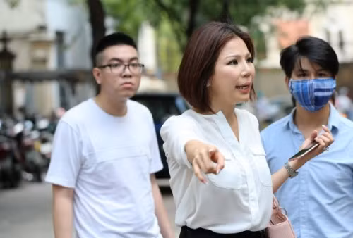 Thời gian qua, bà Ngọc nhiều lần cung cấp thông tin bịa đặt về chồng bà. Trước thẩm phán và luật sư, bà luôn chỉ mặt chồng và dùng danh xưng mày, tao. Mục tiêu lớn nhất là bà Ngọc muốn chiếm được khối tài sản mà nhiều năm nay bác sĩ Thái đã gây dựng ra bằng mồ hôi, trí tuệ.