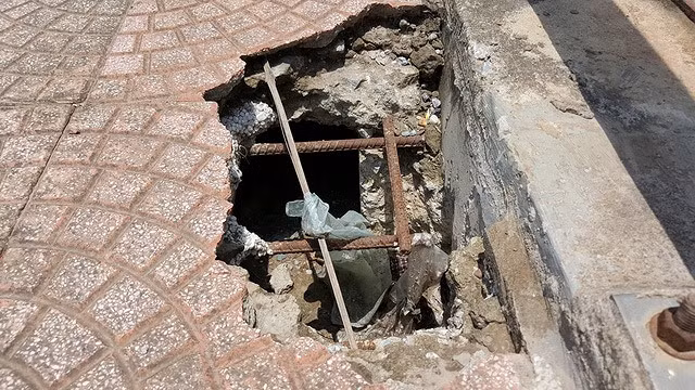 Với tổng vốn đầu tư là 6.076 tỷ đồng, dự án Đường trục phía Nam do Công ty Cổ phần Phát triển Địa ốc Cienco 5 (Cienco 5 Land) là chủ đầu tư 