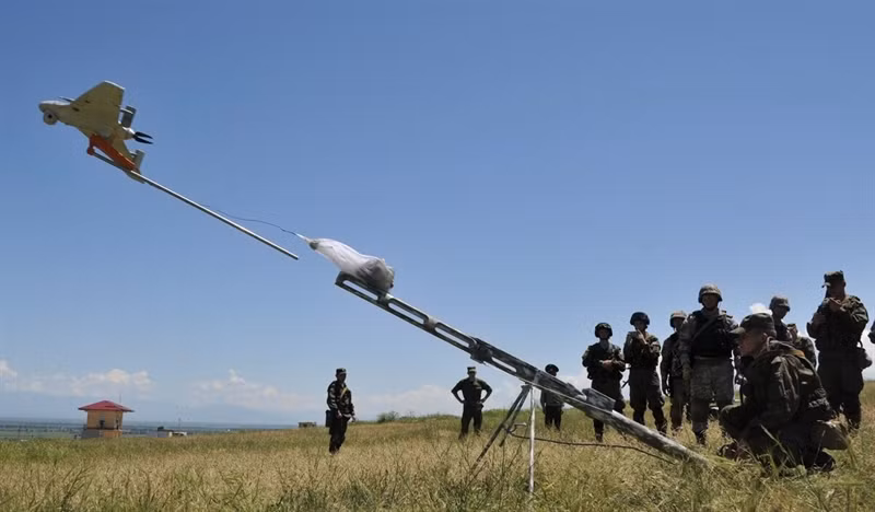 Ngoài ra, Nga cũng đang theo dõi sát mọi đường đi nước bước của phiến quân vì họ đã từ chối rút khỏi cao tốc M-4 và các khu vực xung quanh theo Thỏa thuận Moscow đạt được hôm 5/3 giữa Nga và Thổ Nhĩ Kỳ.