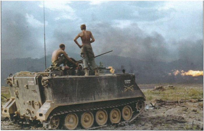 Tuy nhiên chiếc xe M67 nặng 48 tấn tỏ ra quá cồng kềnh trên thực địa, nó cũng có những vấn đề lớn về độ tin cậy. Do đó, chúng bắt đầu được thay thế bằng M132A1 nhẹ hơn nhiều với trọng lượng 10 tấn.