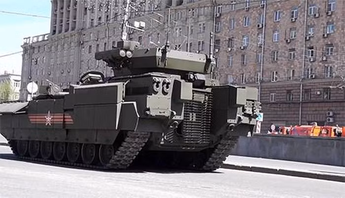 Ngoài phương tiện chiến đấu mặt đất thì khí tài đình đám khác của Nga là tiêm kích tàng hình Su-57 cũng chỉ có mặt tại Syria vỏn vẹn có 2 ngày, chúng không thực hiện bất cứ nhiệm vụ chiến đấu nào.