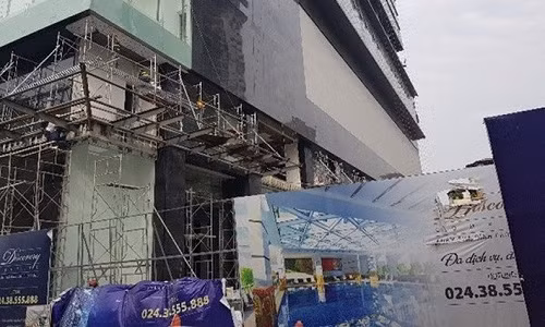 Dự án "Trung tâm thương mại, văn phòng, căn hộ cao cấp để bán và cho thuê Discovery Complex" tiềm ẩn nguy cơ cháy nổ.