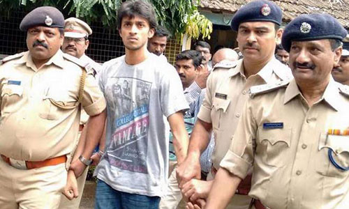 Hung thủ bị cảnh sát bắt giữ sau 12 giờ gây án.