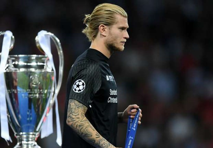 Karius cho biết: "Hiện giờ tôi như mất cảm giác, không còn cảm nhận được bất cứ điều gì. Tôi biết các đồng đội đã rất mong chờ ngày hôm nay, nhưng tôi đã khiến họ xuống đáy vực. Nếu có thể quay ngược thời gian, tôi sẽ làm".