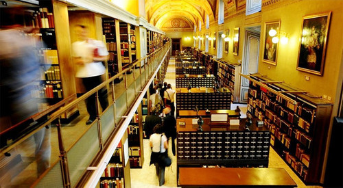 Do vậy, lần trưng bày tài liệu hiếm hoi trên được đánh giá là lần đầu tiên và có khả năng là lần duy nhất trong lịch sử mà công chúng có thể chiêm ngưỡng chúng.