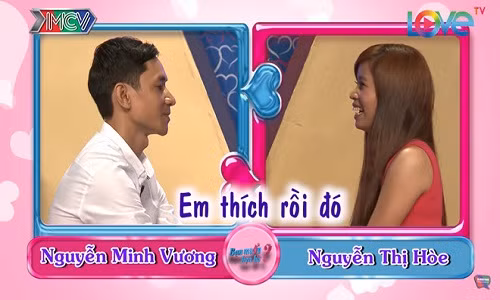 Minh Vương và Nguyễn Hòe trò chuyện vui vẻ và tỏ ra "tâm đầu ý hợp" về nhiều khía cạnh.