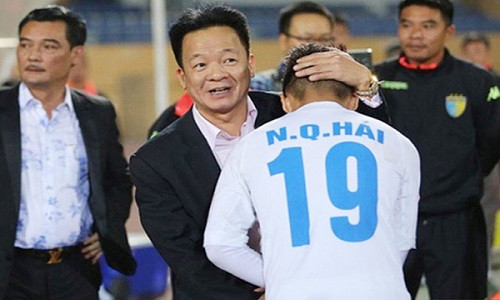 Bầu Hiển lên tiếng sau sự cố trên sân Pleiku.