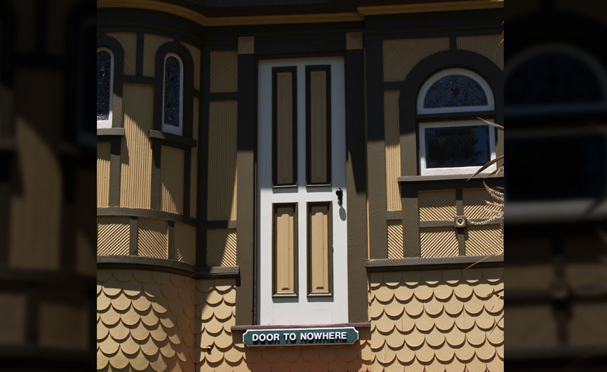 Bất cứ điều gì mà bà Sarah nghĩ ra đều được xây dựng khiến căn biệt thự ngày càng lớn và giống như một mê cung khổng lồ.