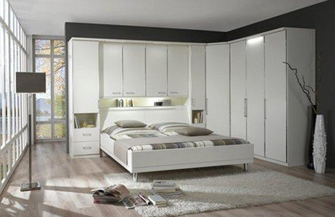 Người Nhật Bản cũng kiêng đặt đầu giường quay về hướng Bắc.