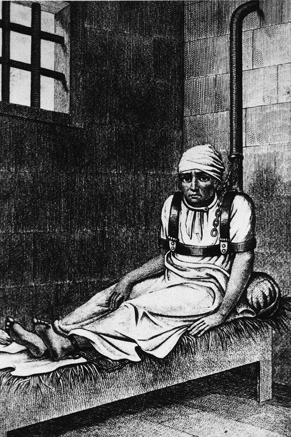 Cụ thể, bệnh viện kiếm tiền trên nỗi đau của bệnh nhân. Một số người trả tiền cho bệnh viện để nhìn thấy những bệnh nhân tâm thần, thậm chí còn dùng một chiếc gậy để trọc ghẹo người bệnh.