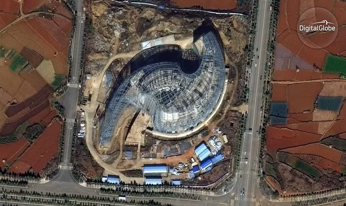 Chenggong có nhiều tòa nhà cao tầng nhưng hầu như có rất ít người sinh sống.