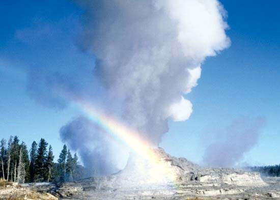 Mạch suối phun nổi tiếng này được đặt tên dựa vào tần suất phun nước thường xuyên của mạch nước.