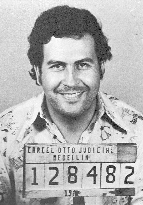 Pablo Escobar được biết đến với biệt danh “ông hoàng ma túy” khi cung cấp khoảng 80% lượng ma túy trên thế giới.