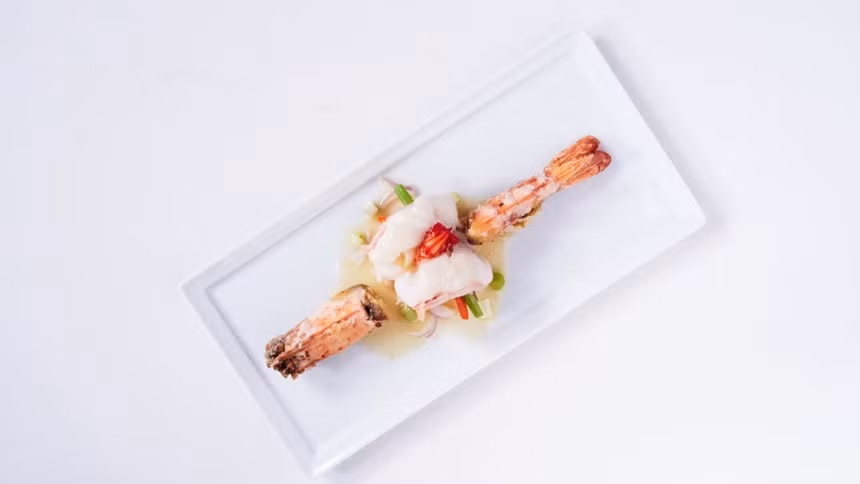 Lau Chun (con trai của Kin Wai và là người điều hành tại Kin's Kitchen) đang thiết kế các thực đơn nhỏ với những món ăn mang tính thẩm mỹ cao. Ông tin rằng ẩm thực Quảng Đông cần một cuộc cách mạng.