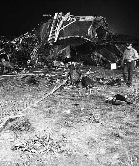 Mọi chuyện càng nổi tiếng và thu hút dư luận hơn khi Phó chủ tịch của Eastern Airlines cũng từng có trải nghiệm nói chuyện với một viên phi công mà ông cho là sẽ phụ trách chuyến bay sắp cất cánh.