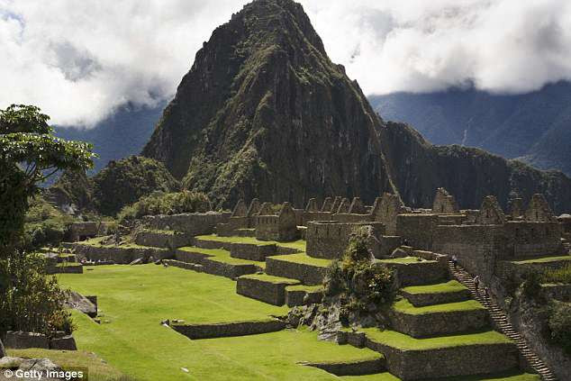 Trước khi trở thành một đế chế hùng mạnh ở Nam Mỹ, Inca là một tộc người da đỏ nhỏ. Theo thời gian, người Inca dần vươn lên và thống trị cả khu vực lớn ở phía Nam châu Mỹ.