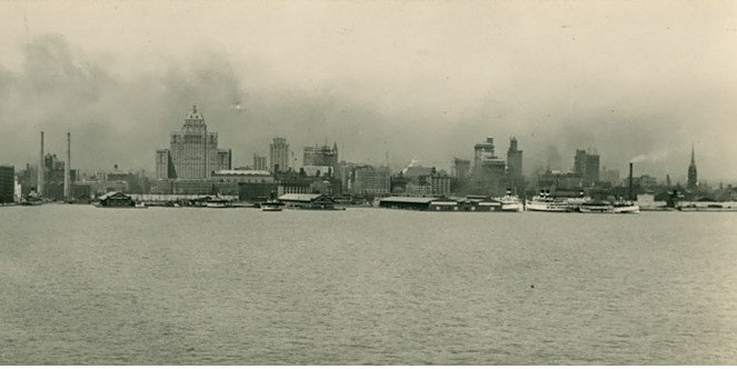 Vào năm 1930, thành phố Toronto của Canada đã có nhiều tòa nhà chọc trời.
