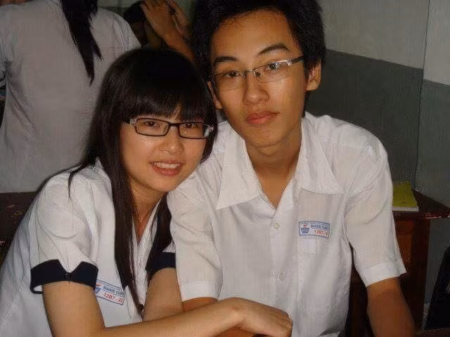 Dũng và Thanh yêu nhau khi còn là học sinh cấp 3. Ảnh: NVCC.