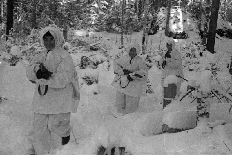 Vào năm 1991, ông Zaytsev qua đời với mong muốn được chôn cất tại khu gò mộ Mamaev bên cạnh những người đồng đội cũ. Phải đến 14 năm sau khi mất, vợ của ông Zaisev mới có thể hoàn thành nguyện vọng của người chồng quá cố. Mời độc giả xem video: Bảo tàng đồ cũ thời Liên Xô (nguồn: VTC14)