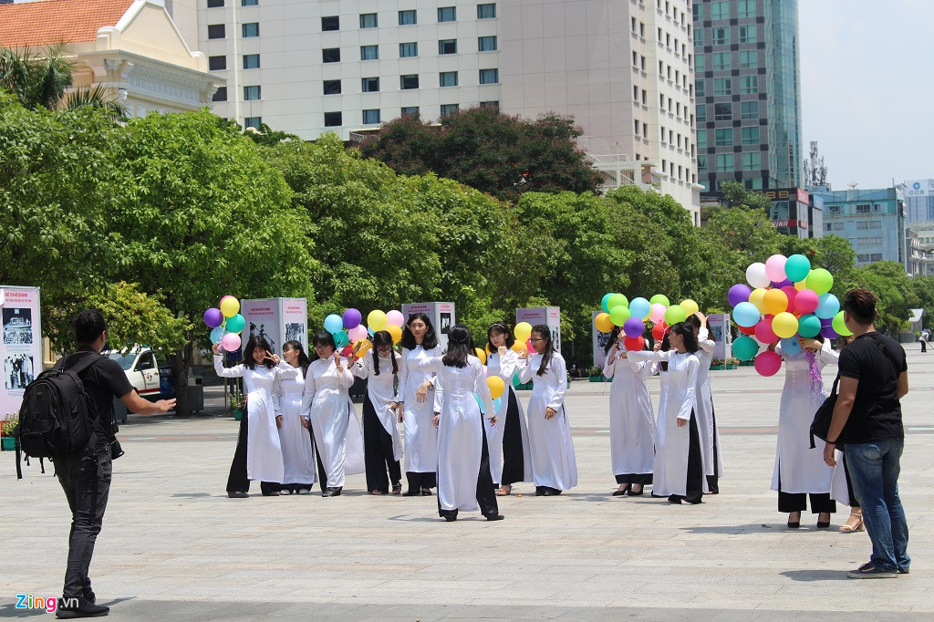 Các gọi chụp ảnh với giá khác nhau thì dịch vụ kèm theo cũng khác nhau. Ảnh: Phúc Minh.