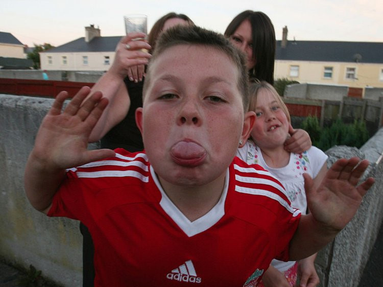 Con người chỉ có thể cảm nhận một số vị nhất định trên từng bộ phận của lưỡi: Thực tế, phần nào trên lưỡi cũng có thể phát hiện tất cả vị. Trung tâm Mùi và Vị của Đại học Florida, Mỹ, cho rằng một số vùng có thể dễ dàng tiếp nhận vài vị nhất định hơn những vùng khác.