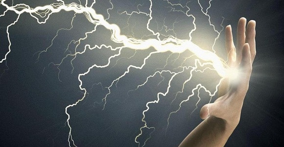 Nam giới có nguy cơ bị sét đánh cao gấp 6 lần so với phụ nữ.