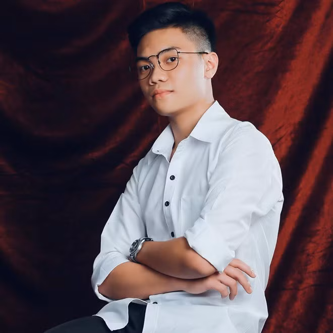 Thiện Hùng - chàng trai tỏ tình với bạn nữ học giỏi nhất nhì lớp. Ảnh: FBNV.