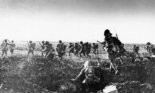 Diễn ra từ ngày 28 - 31/5/1918, khoảng 4.000 binh lính Mỹ đã chiến đấu với quân đội Đế quốc Đức tại khu vực làng Cantigny, Pháp.