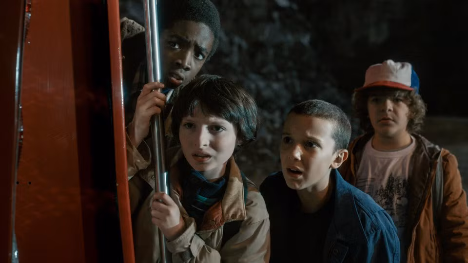 Hiệu ứng này còn được biết đến với tên gọi Zajonc (hiệu ứng tiếp thuận lợi xã hội).