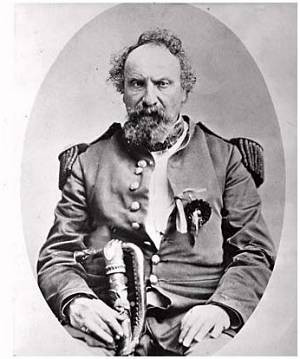 Khi đến Mỹ, Norton mang theo rất nhiều tiền và đầu tư vào lĩnh vực bất động sản. Tuy nhiên, về sau, công việc kinh doanh của ông bị thua lỗ, mất hết tiền bạc.