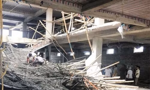 Hiện trường vụ sập giàn giáo công trình đang xây dựng ở Nam Định