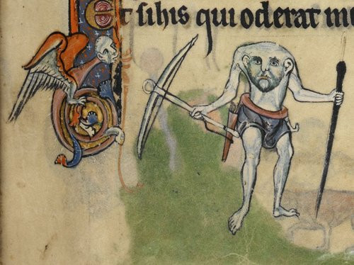 Ví dụ như vào năm 1211, một nhà thám hiểm tên là Fermes tuyên bố đã gặp một bộ lạc gồm những người không có đầu nhưng có mắt và miệng trên ngực sống trên một hòn đảo ở Ethiopia.