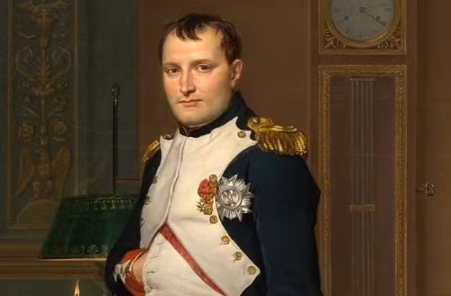 Dưới thời Napoleon, danh tướng tài năng nước Pháp trọng dụng nhiều quý tộc, tầng lớp sĩ quan truyền thống cũng như các tướng sĩ xuất thân từ tầng lớp lao động và nô lệ.