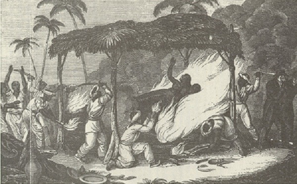 Cũng có giả thuyết nói rằng, Sati bắt nguồn từ truyền thuyết về một hoàng hậu nổi tiếng ghen tuông. Vị hoàng hậu này cho rằng, khi nhà vua băng hà và được lên thiên đường, sẽ có rất nhiều phụ nữ đẹp vây quanh.