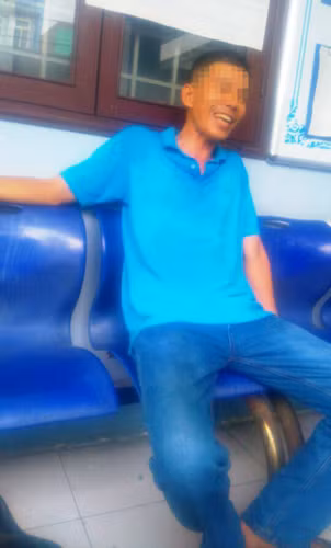 Anh D. đã được Công an bàn giao cho người thân để đưa đi điều trị bệnh.