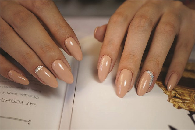 10% các vấn đề da liễu có liên quan tới móng. Ảnh nailsmag.
