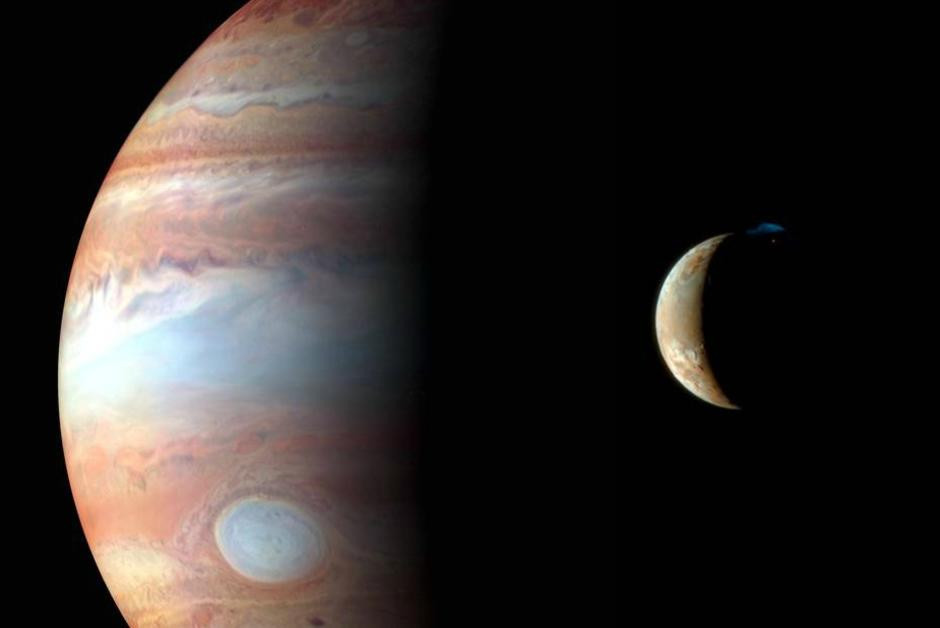 Su that bat ngo ve mat trang nui lua cua sao Moc