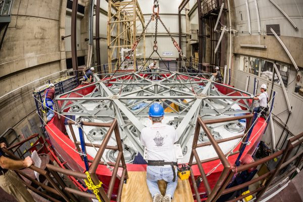 Kính thiên văn Giant Magellan đang được xây dựng. Nguồn ảnh: Phys.