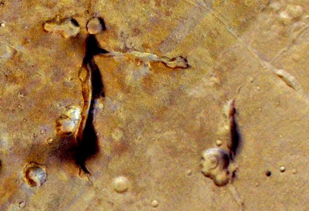 Sung sot loat di tich la va bi an tren sao Hoa