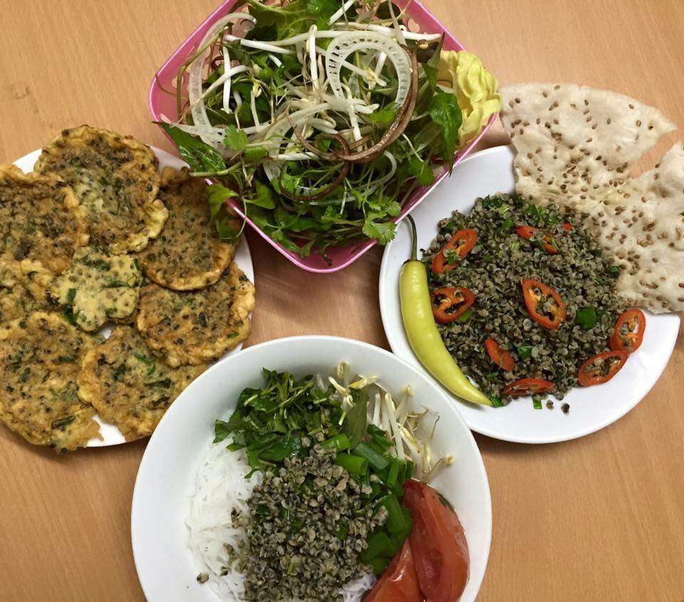 Con dắt sống chủ yếu ở vùng nước lợ tại khu vực cửa sông ven biển, đầm phá và thường bị nhầm với hến và ngao. Ảnh facebook.