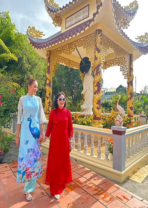 Trên trang cá nhân, Lê Hoàng Phương khoe nhiều hình ảnh bên gia đình. Ảnh: FBNV.