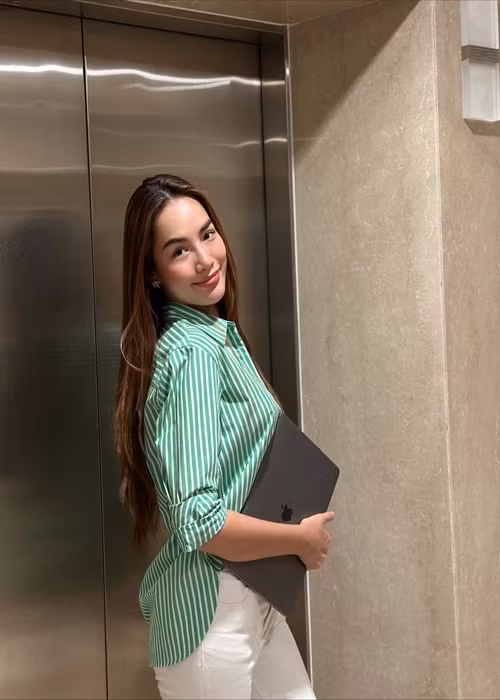 Lê Hoàng Phương tốt nghiệp ngành Kiến trúc của Đại học Công nghệ TP HCM. Cô hiện là nhà sáng lập và giám đốc điều hành của một công ty kiến trúc. Ảnh: FBNV.