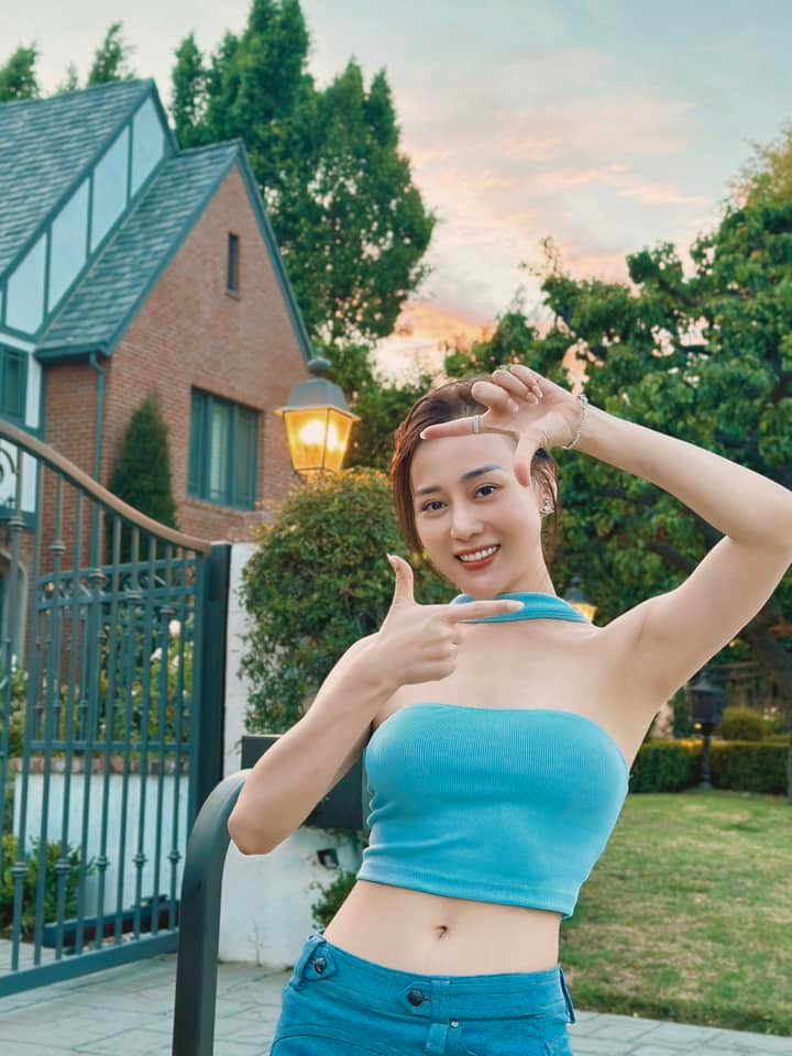 Bộ phim gần đây nhất của Phương Oanh là "Hương vị tình thân" lên sóng năm 2022.