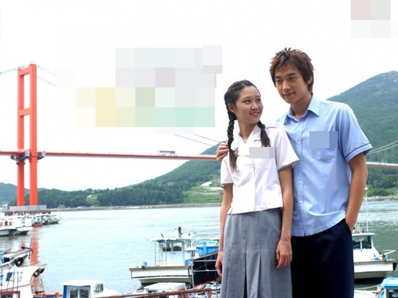 Bi Rain còn đóng phim. Bộ phim nam ca sĩ tham gia đầu tiên là Sang Doo, let's go to school - Tìm lại tình yêu năm 2003. Ảnh: Zing.