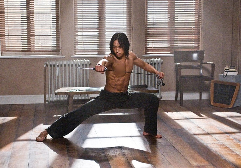 Không chỉ dừng lại ở thị trường Hàn Quốc, Bi Rain tấn công sang thị trường Trung Quốc với bộ phim Hồng nhan lộ thủy và Người tình kim cương cũng như thị trường Hollywood với Sát thủ Ninja, Mật danh, Hoàng tử. Ảnh: HTV.